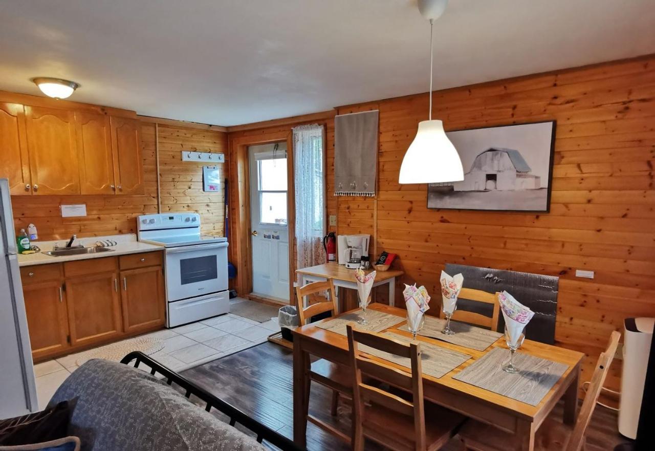 Knotty Pine Cottages, Suites & Motel Rooms 인고니시 외부 사진