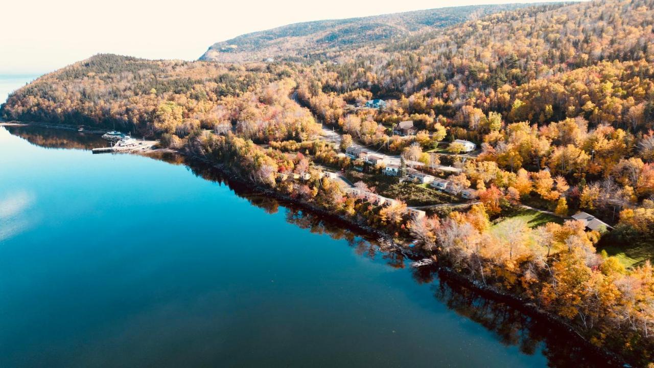 Knotty Pine Cottages, Suites & Motel Rooms 인고니시 외부 사진